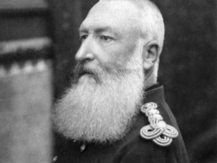 कांगो में रहने वाले लोगों के हाथ पैर को किंग लियोपोल्ड II कटवा दिया करता था और उसके बॉडी पार्ट को प्रदर्शनी में दिखाता था.