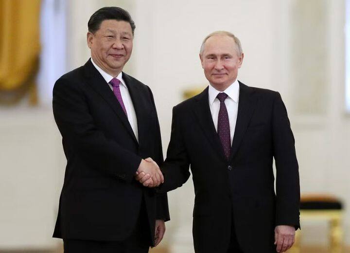 China Russia Relationship Chinese Citizen No Entry Xi Jinping Vladimir Putin China-Russia Relations: रूस की किस हरकत से 'आगबबूला' हुआ चीन, क्या पड़ गई दोस्ती में दरार?