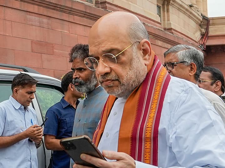 Parliament Monsoon Session No Confidence Motion Debate Second Day Amit Shah Rahul Gandhi PM Modi To Speak No Confidence Motion: लोकसभा में अविश्वास प्रस्ताव पर विपक्ष के वार पर अमित शाह आज करेंगे पलटवार, पहले दिन क्या कुछ रहा खास?