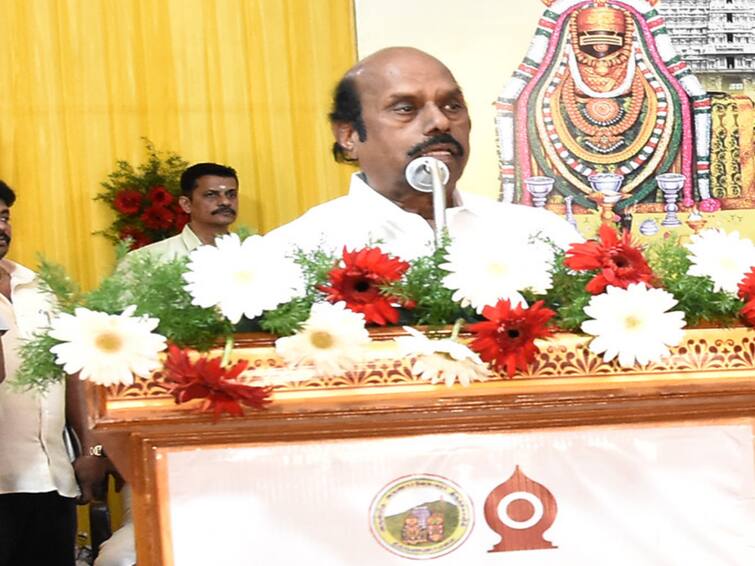 Minister A. V. Velu said that the construction of 62 four-lane roads in Tamil Nadu is underway on behalf of the Highways Department TNN தமிழகத்தில் 62 நான்கு வழி சாலை அமைக்கும் பணி நடைபெறுகிறது -  அமைச்சர் எ.வ.வேலு