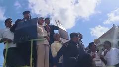 FIR on Chandrababu Naidu : పుంగనూరు రాళ్లదాడి ఘటనలో టీడీపీ నేతలపై కేసులు | ABP Desam