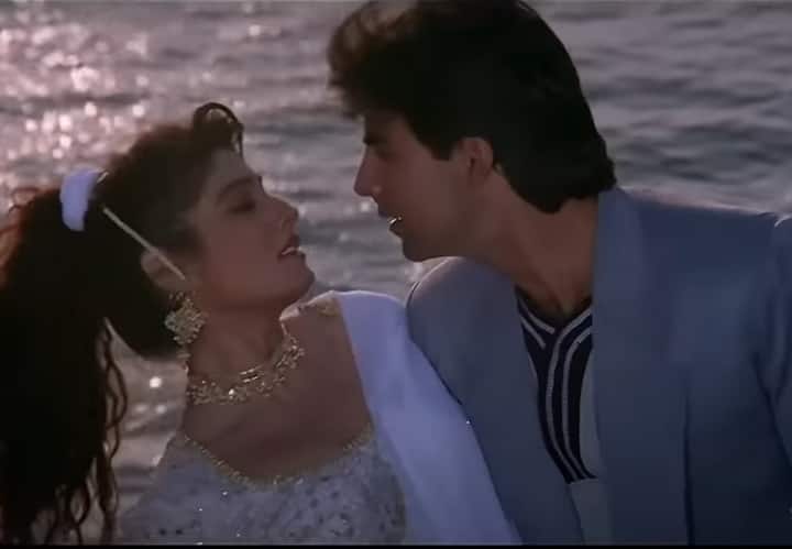 '...पर उस झोपड़े में एक आदमी पीकर अपनी पत्नी को पीट रहा था. बच्चा बारिश में भी भीग रहा था.एक औरत अपने घर पर प्लास्टिंक डाल रही थी. ये सब मुझे देखकर लग रहा है कि मेरे पास तो कोई कमी नहीं है तो मैं क्यों रहो रही हूं'.