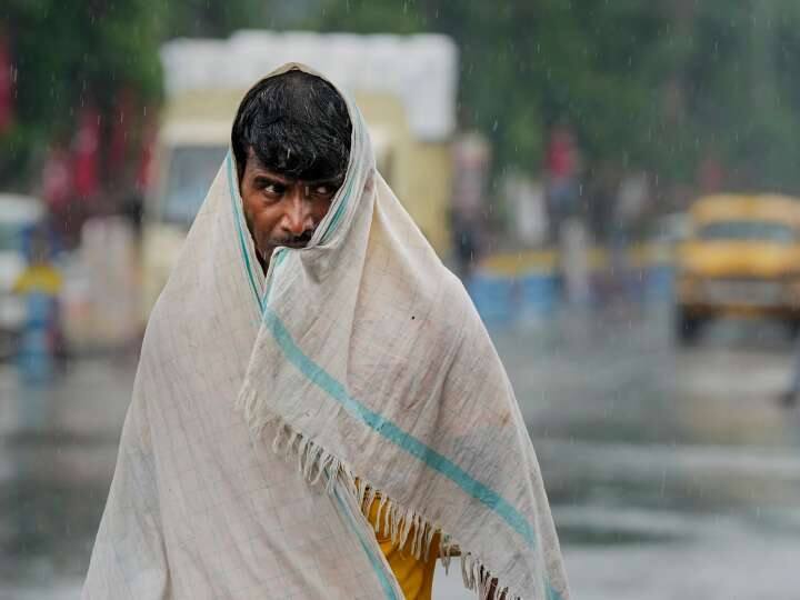 Weather Update: उत्तर भारत में जमकर बरसेंगे बादल, दिल्ली को नहीं मिलेगी राहत, IMD ने इन राज्यों में जारी किया भारी बारिश का अलर्ट