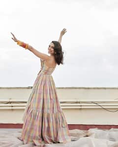 Sobhita Dhulipala Photos: ఫొటో షూట్స్ జోరుపెంచిన శోభితా ధూళిపాళ