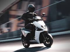 Electric Scooters: વારંવાર પેટ્રૉલ પંપ પર જવાથી મેળવવો છે છૂટકારો, તો ખરીદો આ પાંચ ઇલેક્ટ્રિક સ્કૂટર