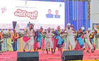 World Adivasi Divas: આજે વિશ્વ આદિવાસી દિવસ, સીએમ ભૂપેન્દ્ર પટેલ તાપીમાં કરશે ખાસ ઉજવણી