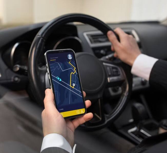 ਇਨ੍ਹਾਂ ਦੀ ਵਰਤੋਂ ਵੱਡੀ ਗਿਣਤੀ ਵਿੱਚ ਨੌਕਰੀਪੇਸ਼ਾ ਲੋਕਾਂ ਤੇ ਵਿਦਿਆਰਥੀਆਂ ਦੁਆਰਾ ਕੀਤੀ ਜਾਂਦੀ ਹੈ। ਮੁਹਾਲੀ ਸ਼ਹਿਰ ਵਿੱਚ ਸਿਟੀ ਬੱਸ ਸੇਵਾ ਨਾ ਹੋਣ ਕਾਰਨ ਇੱਥੇ ਆਵਾਜਾਈ ਦਾ ਇੱਕੋ-ਇੱਕ ਸਾਧਨ ਕੈਬ ਤੇ ਆਟੋ ਹੀ ਹਨ। ਅਜਿਹੇ 'ਚ ਹੜਤਾਲ ਕਾਰਨ ਲੋਕਾਂ ਨੂੰ ਪ੍ਰੇਸ਼ਾਨੀਆਂ ਦਾ ਸਾਹਮਣਾ ਕਰਨਾ ਪੈ ਸਕਦਾ ਹੈ।