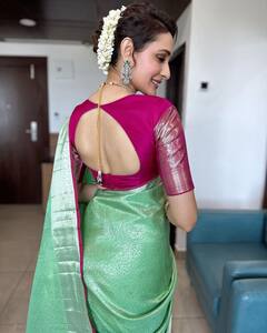 Pragya Jaiswal: పట్టుచీరలో మెరిసిపోతున్న ప్రగ్యా జైస్వాల్