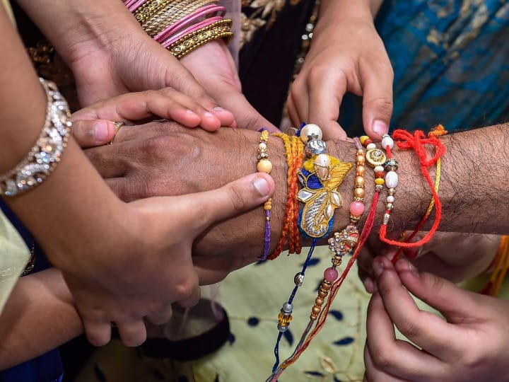 Raksha Bandhan 2023 Haryana Roadways to offer free bus ride to women Raksha Bandhan: हरियाणा सरकार का फैसला- रक्षाबंधन पर रोडवेज की बसों में मुफ्त यात्रा कर सकेंगी महिलाएं