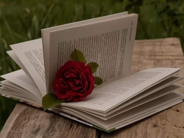 National Book Lovers is Celebrated today to celebrate bibliophiles National Book Lovers Day: அகத்தை புதுமைப்படுத்துவதே புத்தகம்...! இன்று தேசிய புத்தக காதலர்கள் தினம்!
