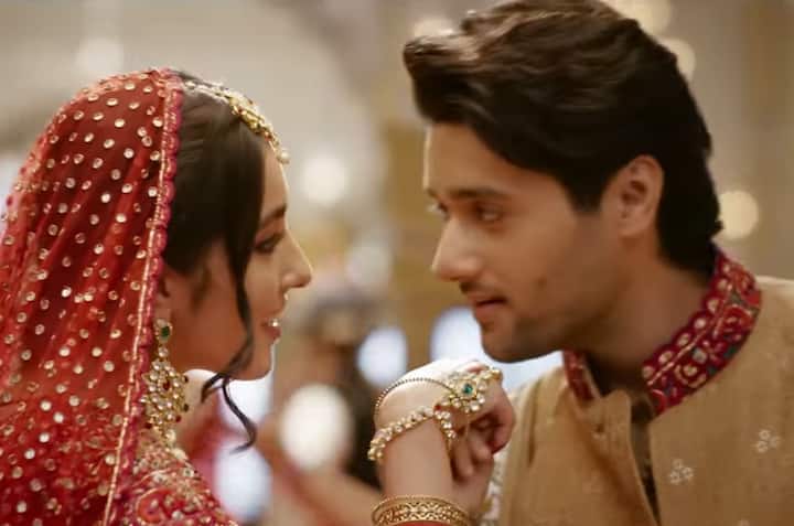 इसके बाद उन्होंने खुद पर काम किया और फिर वह घड़ी आई जिसका उनको इंतजार था. उन्हें गदर 2 मिल गई..