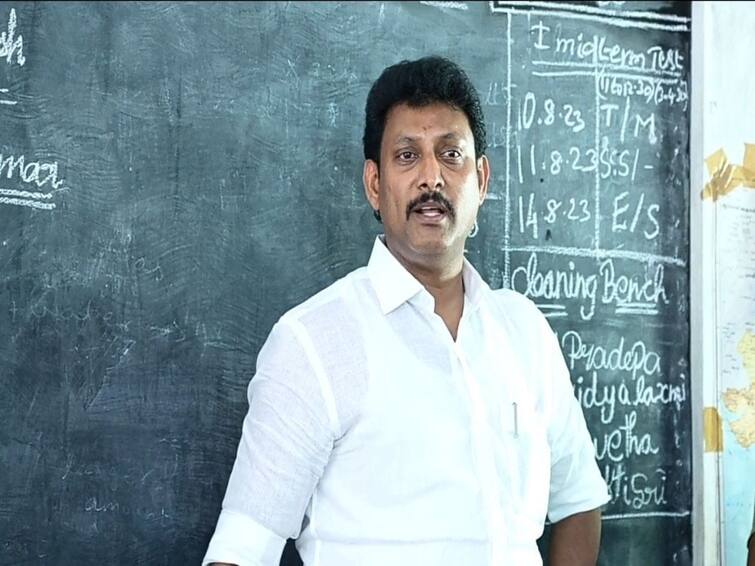 Minister Anbil mahesh Don't worry that your fellow students will make fun of you if you ask questions to the teachers TNN ஆசிரியர்களிடம் கேள்வி கேட்டால் சக மாணவர்கள் கிண்டல் செய்வார்கள் என்றெல்லாம் கவலைப்படாதீங்க - அமைச்சர் அன்பில் மகேஷ் அட்வைஸ்