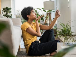 Did You Know 'Flying Kiss' May Have Originated In Mesopotamia? See What It Actually Means