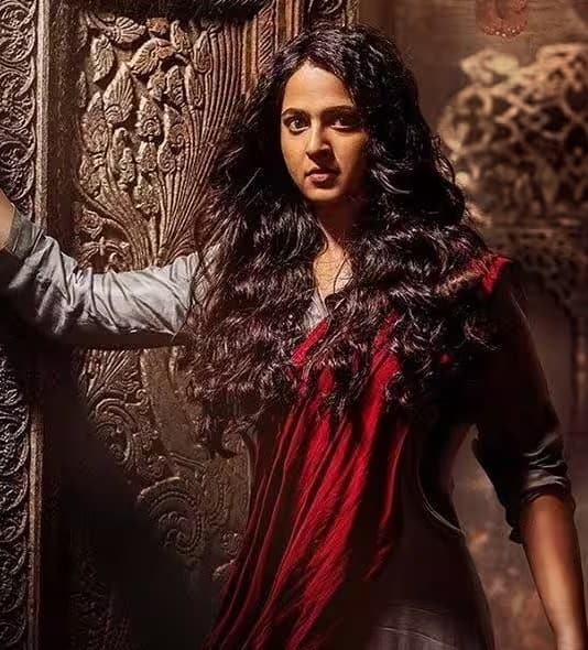 अनुष्का नेट वर्थ: करोड़ों की संपत्ति की मालकिन हैं 'बाहुबली' की पत्नी, नेटवर्थ में देती हैं बड़े-बड़े स्टार्स को टक्कर अनुष्का नेट वर्थ: करोड़ों की संपत्ति की मालकिन हैं 'बाहुबली' की पत्नी, नेटवर्थ में देती हैं बड़े-बड़े स्टार्स को टक्कर