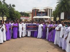 தஞ்சையில் பல்வேறு கோரிக்கைகளை வலியுறுத்தி சுகாதார செவிலியர்கள் ஆர்ப்பாட்டம்