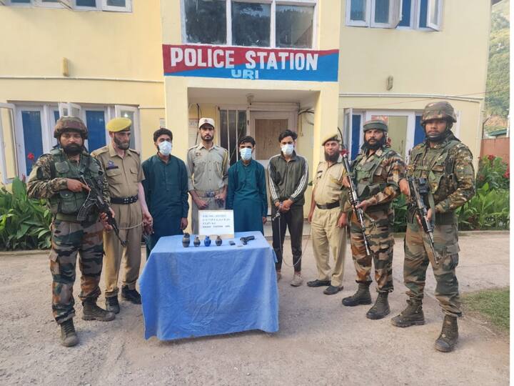 Arms Smuggling Network Busted: 3 Terrorists Held After Army, Baramulla Police Joint Operation ABP Live English News Arms Smuggling Network Busted: 3 Terrorists Held After Army, Baramulla Police Joint Operation