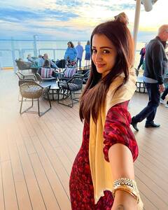 Trisha Krishnan Photos : త్రిష వస్తానంటే ప్రేక్షకులు వద్దంటారా? ఆ నవ్వు చూశారా?