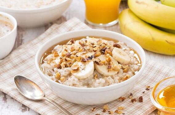 Weight loss: Oats or porridge, which food is best for weight loss, know what the expert advised Weight loss: Oats or porridge, which food is best for weight loss, know what the expert advised