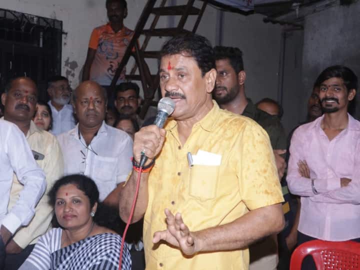 Mumbai police registered FIR against Eknath Shinde Faction Shiv sena MLA Prakash Surve son kidnaping businessman Rajkumar Singh Maharashtra: शिंदे गुट के विधायक प्रकाश सुर्वे के बेटे पर केस दर्ज, अपहरण का लगा आरोप, जानें पूरा मामला