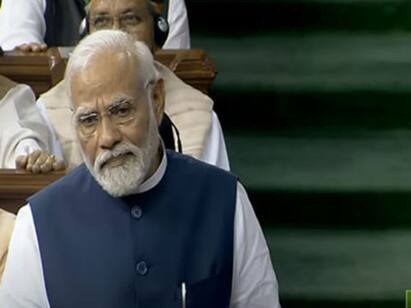 No Confidence Motion defeated in the Lok Sabha No Confidence Motion: மக்களவையில் இருந்து வெளிநடப்பு செய்த எதிர்கட்சிகள்...நம்பிக்கையில்லா தீர்மானம் படு தோல்வி...!