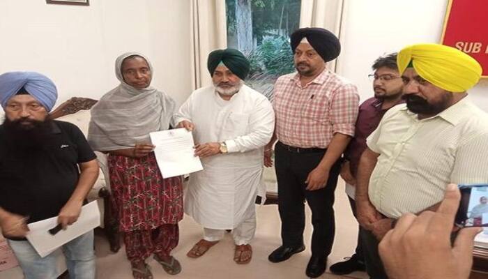 Chetan Singh Jodamajra gave compensation to 94 flood affected people of Samana Constituency Samana Constituency: ਚੇਤਨ ਜੌੜਾਮਾਜਰਾ ਨੇ ਸਮਾਣਾ ਹਲਕੇ ਦੇ ਹੜ੍ਹ ਪ੍ਰਭਾਵਿਤ 94 ਲੋਕਾਂ ਨੂੰ ਦਿੱਤਾ ਮੁਆਵਜ਼ਾ