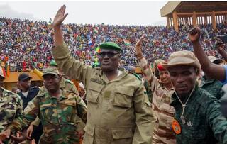 Niger Coup: ਸੁੱਕੇ ਚੌਲ ਖਾ ਕੇ ਪੇਟ ਭਰ ਰਹੇ ਦੇਸ਼ ਦੇ ਰਾਸ਼ਟਰਪਤੀ, ਜਾਣੋ ਆਖਰ ਕਿਉਂ ਆਈ ਨੌਬਤ?