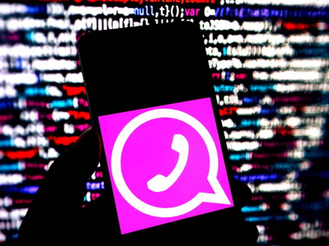 Pink WhatsApp Scam Is Real, Stay Alert To Be Safe. Mobile Antivirus Can Help Too Pink WhatsApp Scam Real How To Stay Alert Safe Mobile Antivirus Kaspersky Malware Scan Safety Security Pink WhatsApp Scam Is Real, Stay Alert To Be Safe. Mobile Antivirus Can Help Too