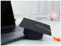 पाकिस्तान में कितनी लगती है B.Tech और MBBS की फीस, क्या भारतीय छात्र भी वहां पढ़ सकते हैं?