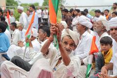 ભારત- પાકિસ્તાન સરહદ પરના ગામો દેશભક્તિના રંગે રંગાયા, જુઓ તસવીરો