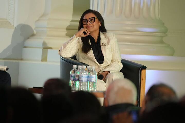 IIFM Curtain Raiser had 3 sessions with Rani Mukerji, Karan Johar and Kartik Aaryan.