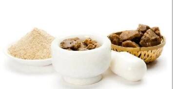 রান্না যে কোনও রাজ্যের হোক না কেন, হিংয়ের ( (asafoetida) ব্যবহার নেই এমন ভারতীয় পদের সংখ্যা বোধহয় হাতেগোনা। এখন যদি রান্নাঘরের এই অত্যন্ত দরকারী উপকরণটি কোনও কারণে প্রয়োজনের সময় না থাকে, তখন?