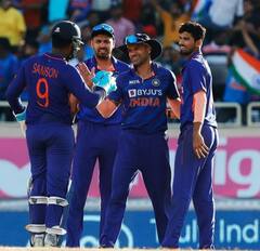 Shikhar Dhawan : ‘இந்திய அணியில் இடம்பெற்றாததால் வேதனையாக உள்ளது..’ உருக்கமாக பேசிய ஷிகார் தவான்!