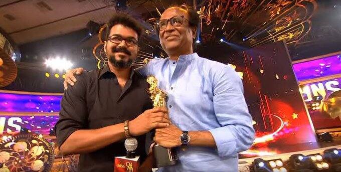 இதனால் 2021 ஆம் ஆண்டில் விஜய் நடிப்பில் வெளியான பீஸ்ட் படத்தின் வசூலை ஜெயிலர் முறியடித்துள்ளதா என்ற கேள்வியால் விவாதம் தொடங்கியுள்ளது. ஜெயிலர் படக்குழு, அதிகாரபூர்வமான தகவலை வெளியிட்டால் மட்டுமே இந்த விவாதத்திற்கு முற்றுப்புள்ளி வைக்க முடியும்.