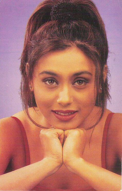 ਰਾਣੀ ਮੁਖਰਜੀ ਨੇ ਹਾਲ ਹੀ 'ਚ ਮੈਲਬੌਰਨ ਦੇ ਇੰਡੀਅਨ ਫਿਲਮ ਫੈਸਟੀਵਲ 'ਚ ਕਿਹਾ, 'ਸ਼ਾਇਦ ਇਹ ਪਹਿਲੀ ਵਾਰ ਹੈ ਜਦੋਂ ਮੈਂ ਇਸ ਗੱਲ ਦਾ ਖੁਲਾਸਾ ਕਰ ਰਹੀ ਹਾਂ, ਕਿਉਂਕਿ ਹੁਣ ਇਸ ਦੁਨੀਆ 'ਚ ਤੁਹਾਡੀ ਜ਼ਿੰਦਗੀ ਨਾਲ ਜੁੜੀ ਹਰ ਕਹਾਣੀ ਦੀ ਚਰਚਾ ਹੁੰਦੀ ਹੈ। ਮੈਂ ਇਹ ਗੱਲ ਆਪਣੀ ਫਿਲਮ ਦੀ ਰਿਲੀਜ਼ ਤੋਂ ਪਹਿਲਾਂ ਇਸ ਲਈ ਨਹੀਂ ਦੱਸੀ ਤਾਂ ਕਿ ਲੋਕ ਇਹ ਨਾ ਸੋਚਣ ਕਿ ਮੈਂ ਫਿਲਮ ਦੀ ਪ੍ਰਮੋਸ਼ਨ ਲਈ ਲੋਕਾਂ ਦੇ ਸਾਹਮਣੇ ਆਪਣੀ ਜ਼ਿੰਦਗੀ ਦਾ ਇਹ ਰਾਜ਼ ਦੱਸ ਰਹੀ ਹਾਂ।