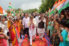 ભારત- પાકિસ્તાન સરહદ પરના ગામો દેશભક્તિના રંગે રંગાયા, જુઓ તસવીરો