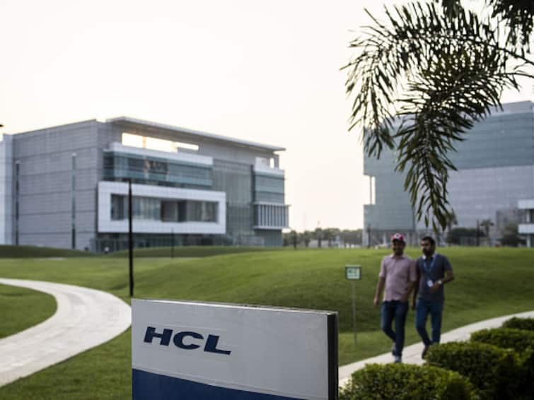 HCL Tech Wins $2.1-Billion Deal From Verizon Business Shares Jump Over 3.8 Per Cent HCL Tech Wins $2.1-Billion Deal From Verizon Business, Shares Jump Over 3.8 Per Cent