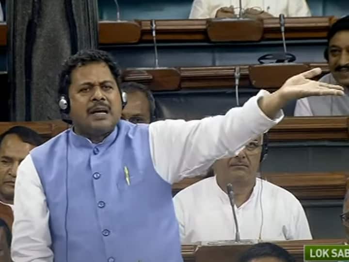 No Confidence Motion Debate JDU MP Girdhari Yadav Slams RSS Speaker Intervene | No Confidence Motion: गाय भैंस की जनगणना वाला तंज कसते हुए RSS पर भड़के गिरिधारी यादव, पीठासीन बोले