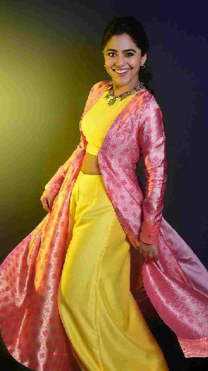 'कट्यार काळजात घुसली', 'मोकळा श्वास', 'फत्तेशिकस्त', 'नटसम्राट' अशा अनेक चित्रपटातून तिने प्रेक्षकांवर तिच्या अभिनयाची छाप सोडली.