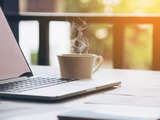 सुबह उठने के बाद एक घंटे तक कॉफी पीने से करें परहेज, वरना इन दिक्कतों के लिए आप खुद होंगे जिम्मेदार