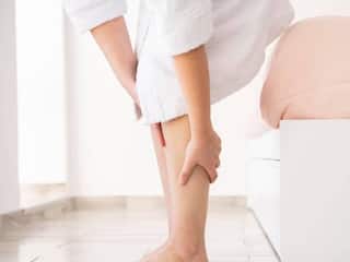 सुबह उठते ही हाथ-पैर में होने लगता है दर्द तो संभल जाए, वरना यह गंभीर बीमारियों के हो सकते हैं संकेत