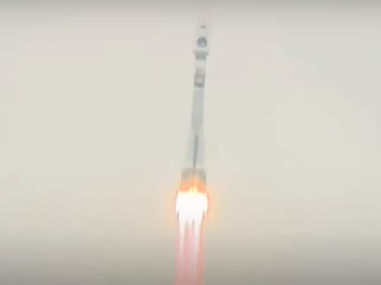 Luna 25 Russia Launches Luna 25 First Soviet Lunar Exploration Mission Since 1976 In 47 Years Know When It Will Land On Moon Chandrayaan-3 Russia Launches Luna 25, First Soviet Lunar Exploration Mission Since 1976. Know When It Will Land On Moon