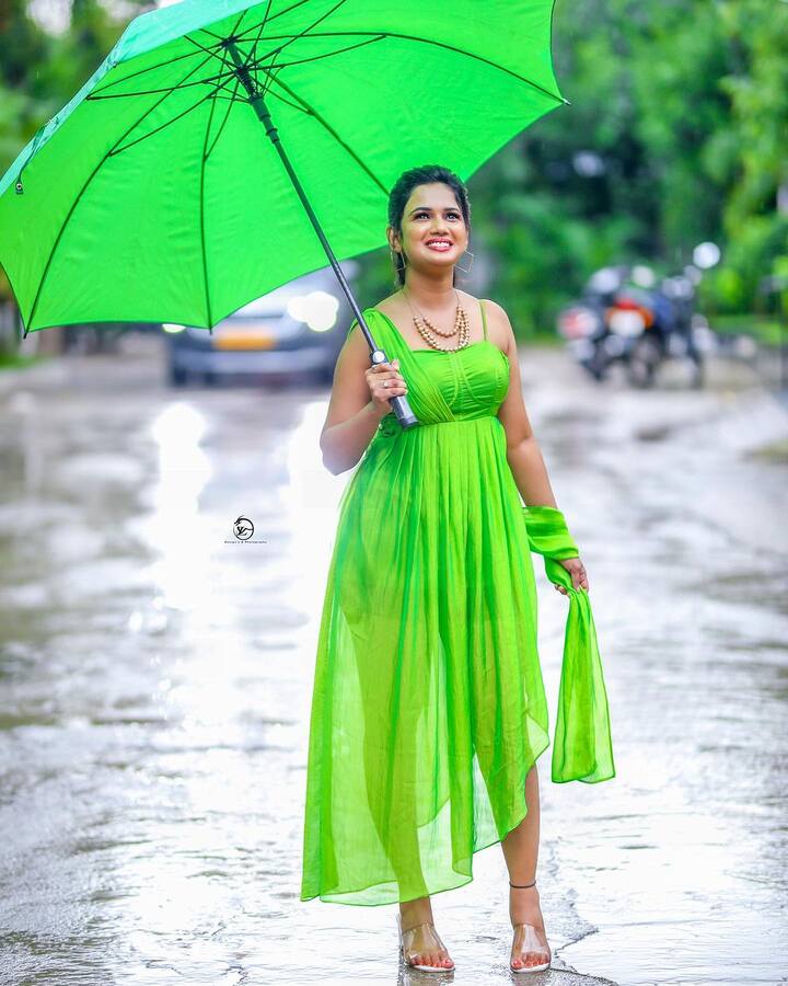 తన లుక్స్ మాత్రం వావ్ అనిపించేలా ఉన్నాయి.
