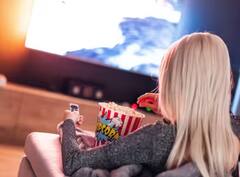 Eating habits: ਜੇਕਰ ਤੁਸੀਂ ਵੀ ਭੋਜਨ ਕਰਨ ਵੇਲੇ ਦੇਖਦੇ ਹੋ TV ਜਾਂ ਮੋਬਾਈਲ, ਤਾਂ ਛੱਡ ਦਿਓ ਇਹ ਆਦਤ, ਨਹੀਂ ਤਾਂ ਲੱਗ ਜਾਣਗੀਆਂ ਇਹ ਬਿਮਾਰੀਆਂ