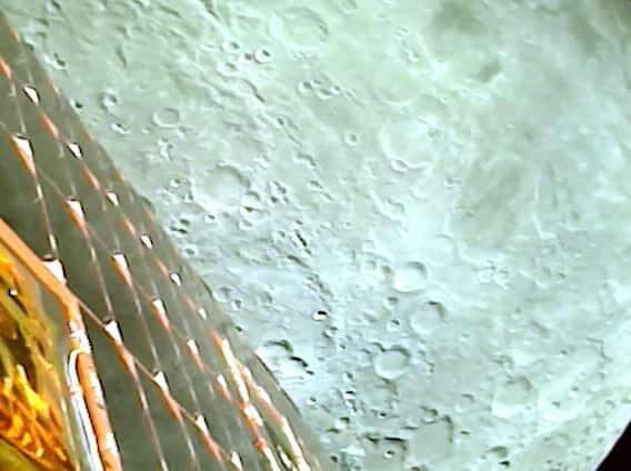 ભારતનું ત્રીજું ચંદ્ર મિશન ચંદ્રયાન-3 બુધવારે (9 ઓગસ્ટ) ભ્રમણકક્ષામાં વધુ સફળ ઉતરાણ કર્યા પછી ચંદ્રની સપાટીની નજીક આવ્યું. ISROએ એક ટ્વિટમાં કહ્યું હતું કે,