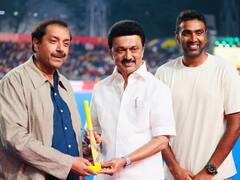 R Ashwin's Gesture During India Vs Pakistan Hockey Match Wins Hearts. SEE