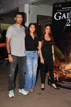 ईशा देओल ने दोस्तों के लिए रखी Gadar 2 की स्क्रीनिंग, सौतेले भाई Sunny Deol की फिल्म को लेकर भावुक हो गईं एक्ट्रेस, देखें तस्वीरें
