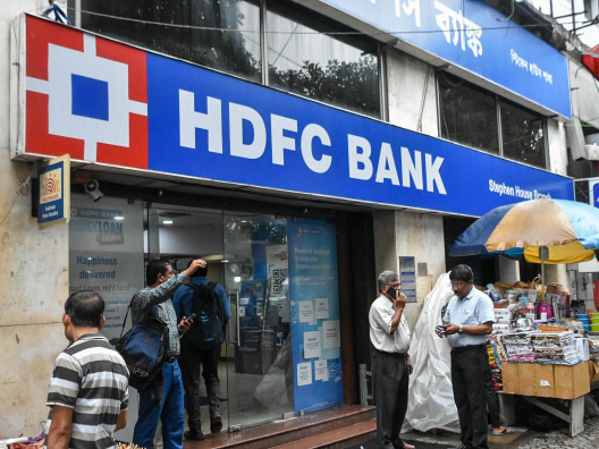 HDFC Bank CEO Sashidhar Jagdishan Flags Funding Risk Post-Merger, Expects  Results To Be Hit By Net Interest Margins