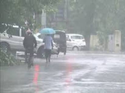 Chance of rain in 35 districts in Tamil Nadu in next 3 hours Rain Alert : தமிழகத்தில் அடுத்த 3 மணிநேரத்தில் இத்தனை மாவட்டங்களில் மழைக்கு வாய்ப்பு..
