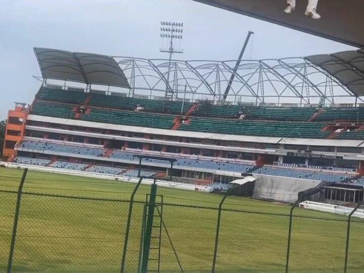 New floodlights In Hyderabad Stadium World Cup 2023 Latest Sports News World Cup 2023: वर्ल्ड कप से पहले हैदराबाद स्टेडियम को बेहतर बनाने का काम जोरों पर, देखें तस्वीरें