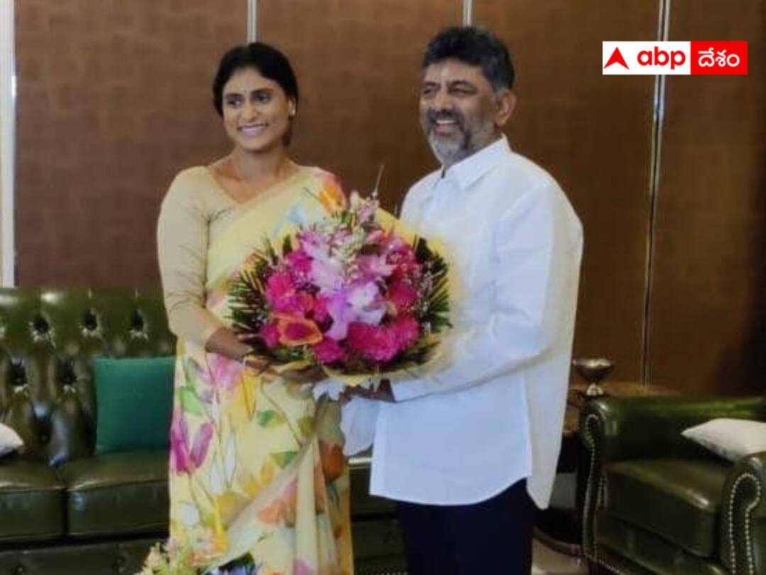 The merger of YSRTP with Congress is likely to be completed within a week. Sharmila : మరో వారంలో కాంగ్రెస్‌లో షర్మిల పార్టీ విలీనం - పోటీ చేసే స్థానంపైనే ఉత్కంఠ!